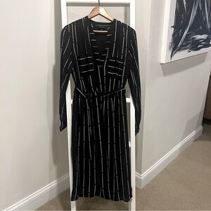 Long Sleeve black & White Stripe Midi Dresss with belt